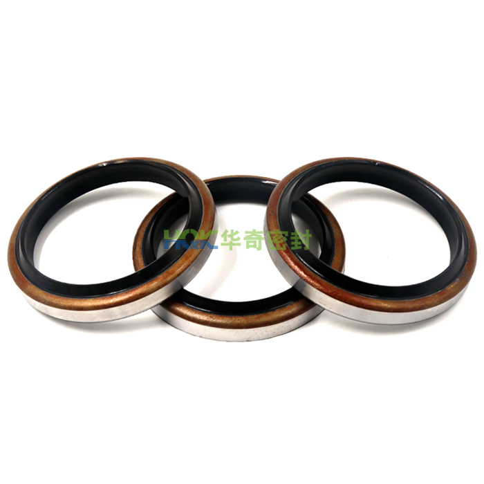 骨架油（yóu）封采用優質丁腈橡（xiàng）膠（jiāo）和鋼（gāng）板製作（zuò）而成